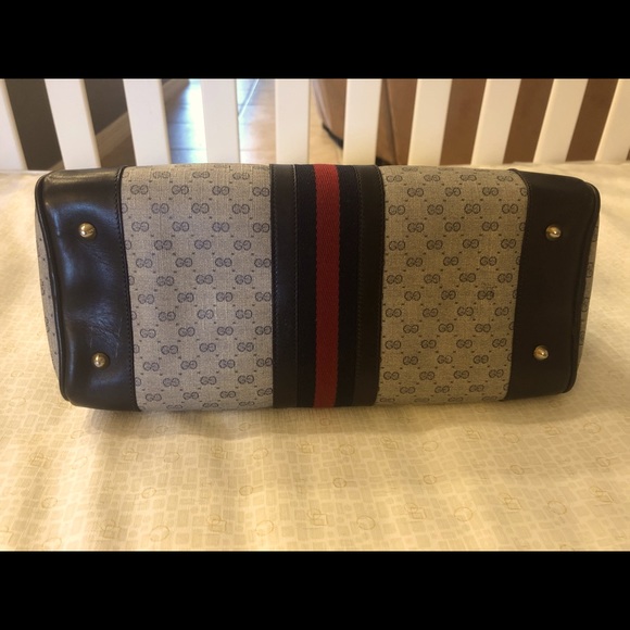 Closet cleanup! Gucci Boston satchel classic. - Picture 10 of 13